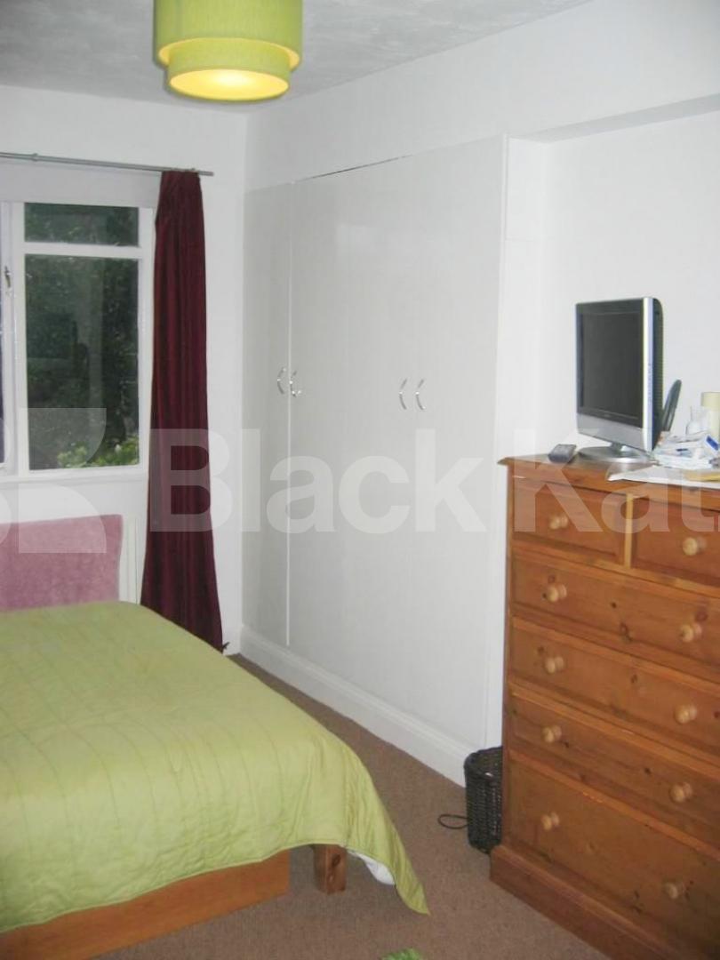 			NEW INSTRUCTION, 2 Bedroom, 1 bath, 1 reception Apartment			 Fawnbrake Avenue, Herne Hill